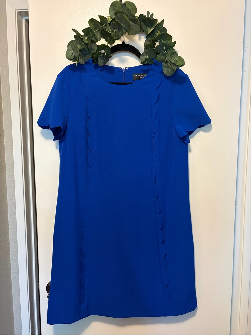 Tahari ASL Cobalt Blue Scalloped Shift Mini Dress